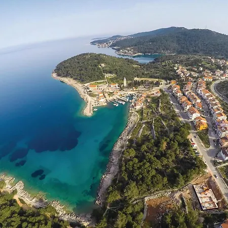 Cozy In With Wifi Mali Losinj